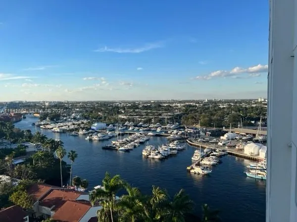 $2,800 | 1861 Northwest S River Drive, Unit 1504, Miami, FL 33125