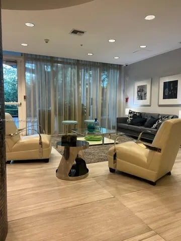 $2,900 | 1861 Northwest S River Drive, Unit 1504, Miami, FL 33125