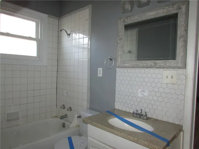 $115,000 | 726 West Pacific Avenue, Osawatomie, KS 66064