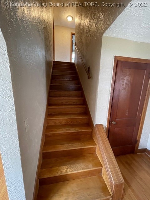 641 Robertson Street Elkview, WV 25071 - Photo 8 of 17 Gallery Image 8