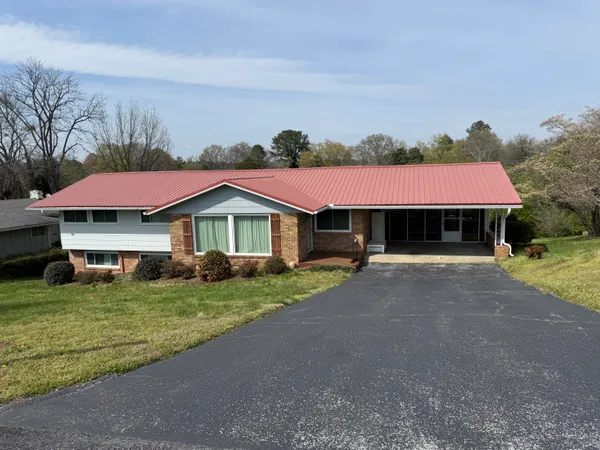 $379,900 | 4809 Shorewood Drive, Chattanooga, TN 37416