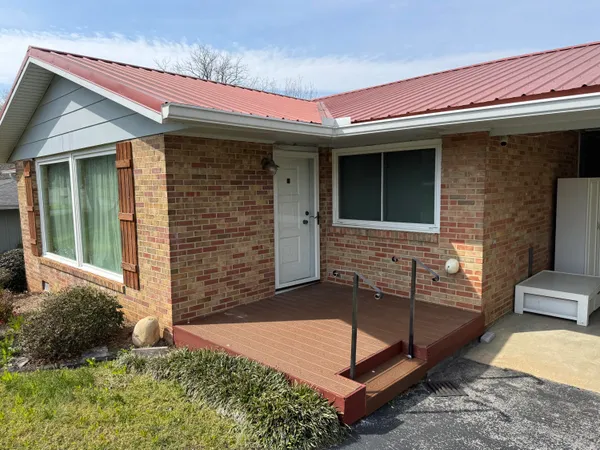 $379,900 | 4809 Shorewood Drive, Chattanooga, TN 37416