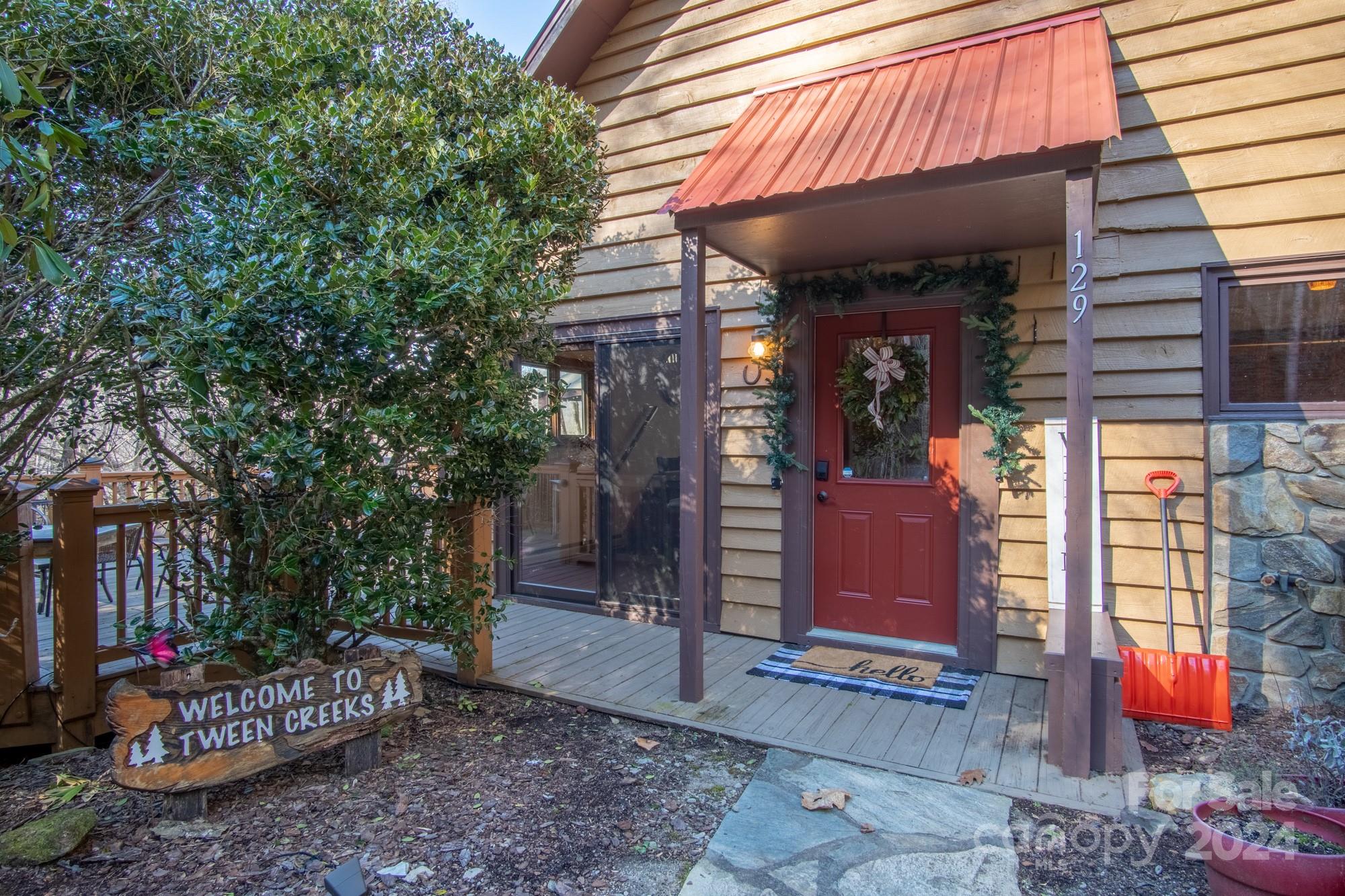 129 Kalmia Ridge Cullowhee, NC 28723 - Photo 3 of 40 Gallery Image 3