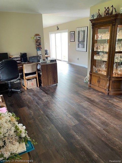 52051 11 Mile Road South Lyon, MI 48178 - Photo 9 of 26 Gallery Image 9