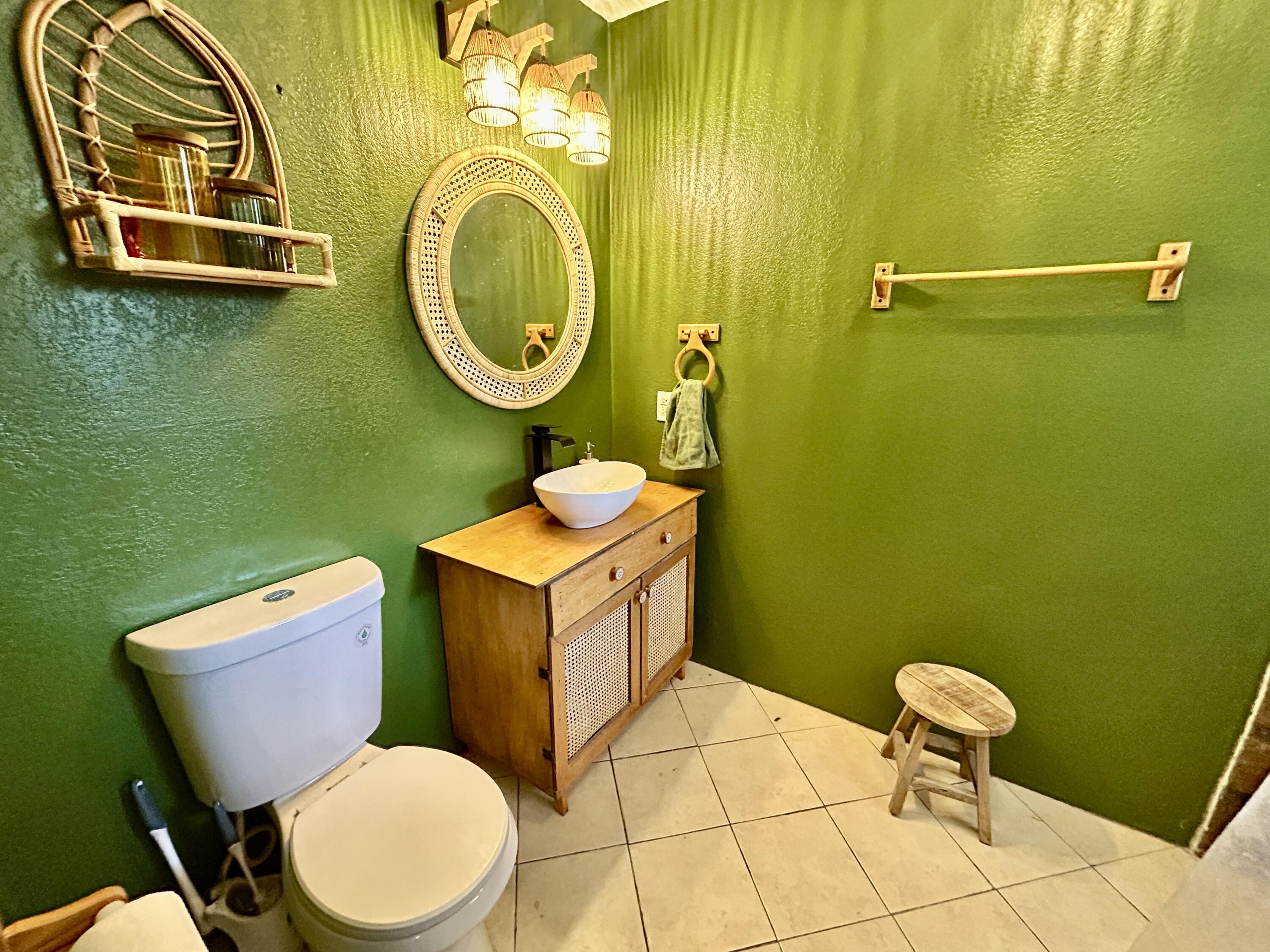 467 Draper Valley Road Selma, OR 97538 - Photo 19 of 21 primary bath alt