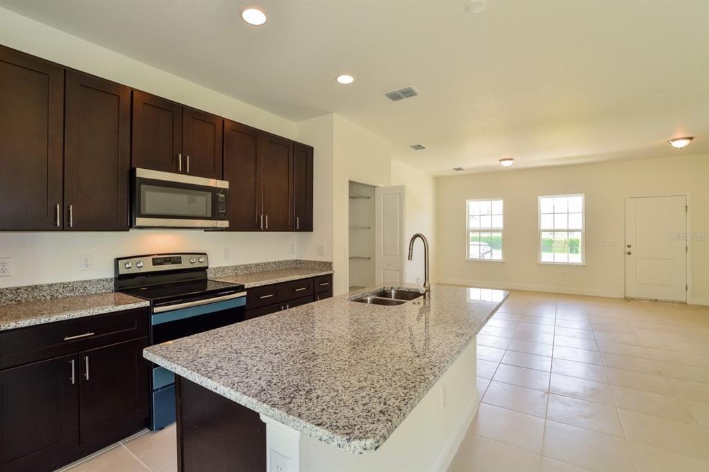 13775 Southwest 47th Circle Ocala, FL 34473 - Photo 4 of 8