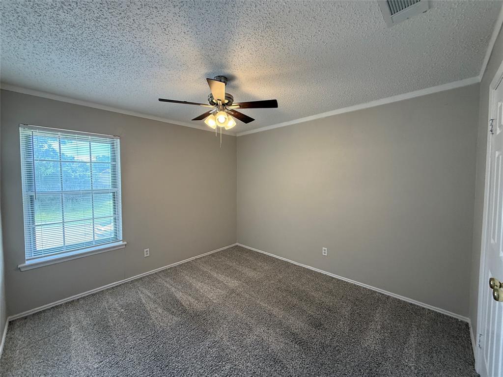 1121 Via Del Rey Mesquite, TX 75150 - Photo 21 of 38