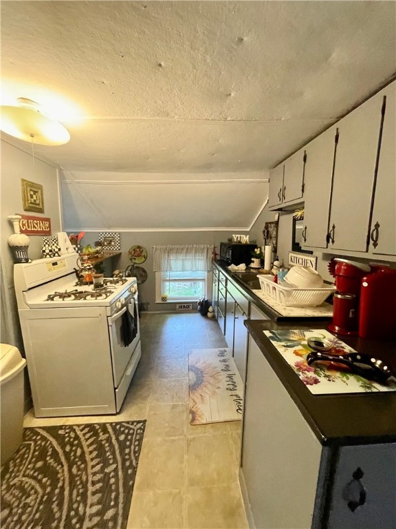 Undisclosed Address Auburn, NY 13021 - Photo 12 of 27 Upstairs apartment Kitchen