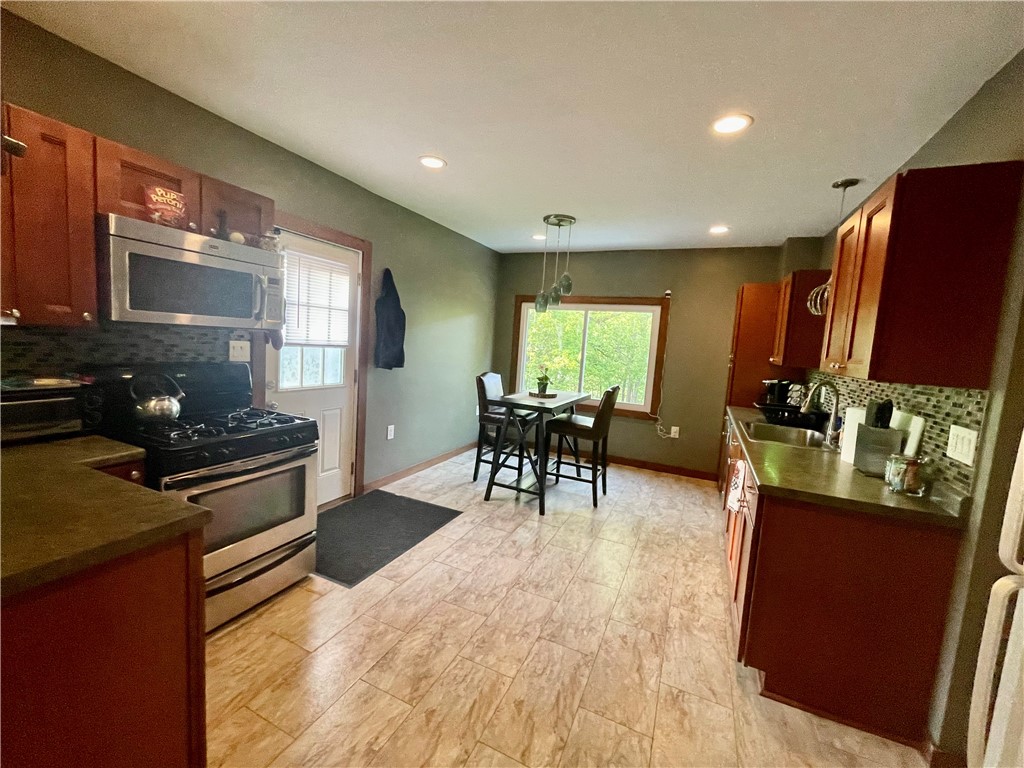 Undisclosed Address Auburn, NY 13021 - Photo 20 of 27 Downstairs apartment Kitchen