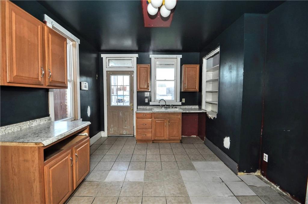 516 Delaware Street Monessen, PA 15062 - Photo 8 of 15 Gallery Image 8