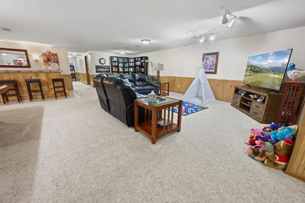 $690,000 | 8555 15th Avenue Northwest, Rice, MN 56367