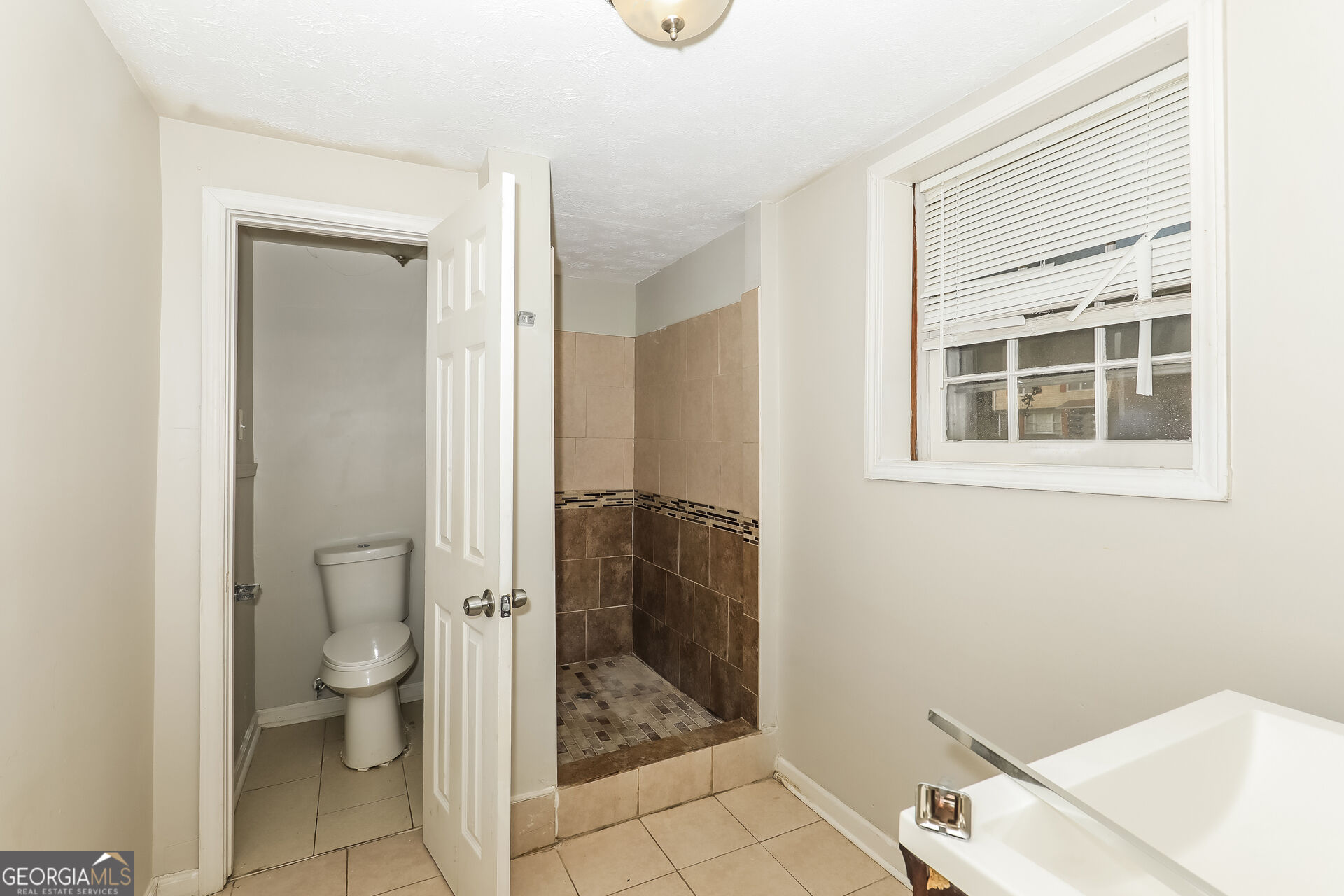 1596 Plover Road Hampton, GA 30228 - Photo 8 of 23 Gallery Image 8