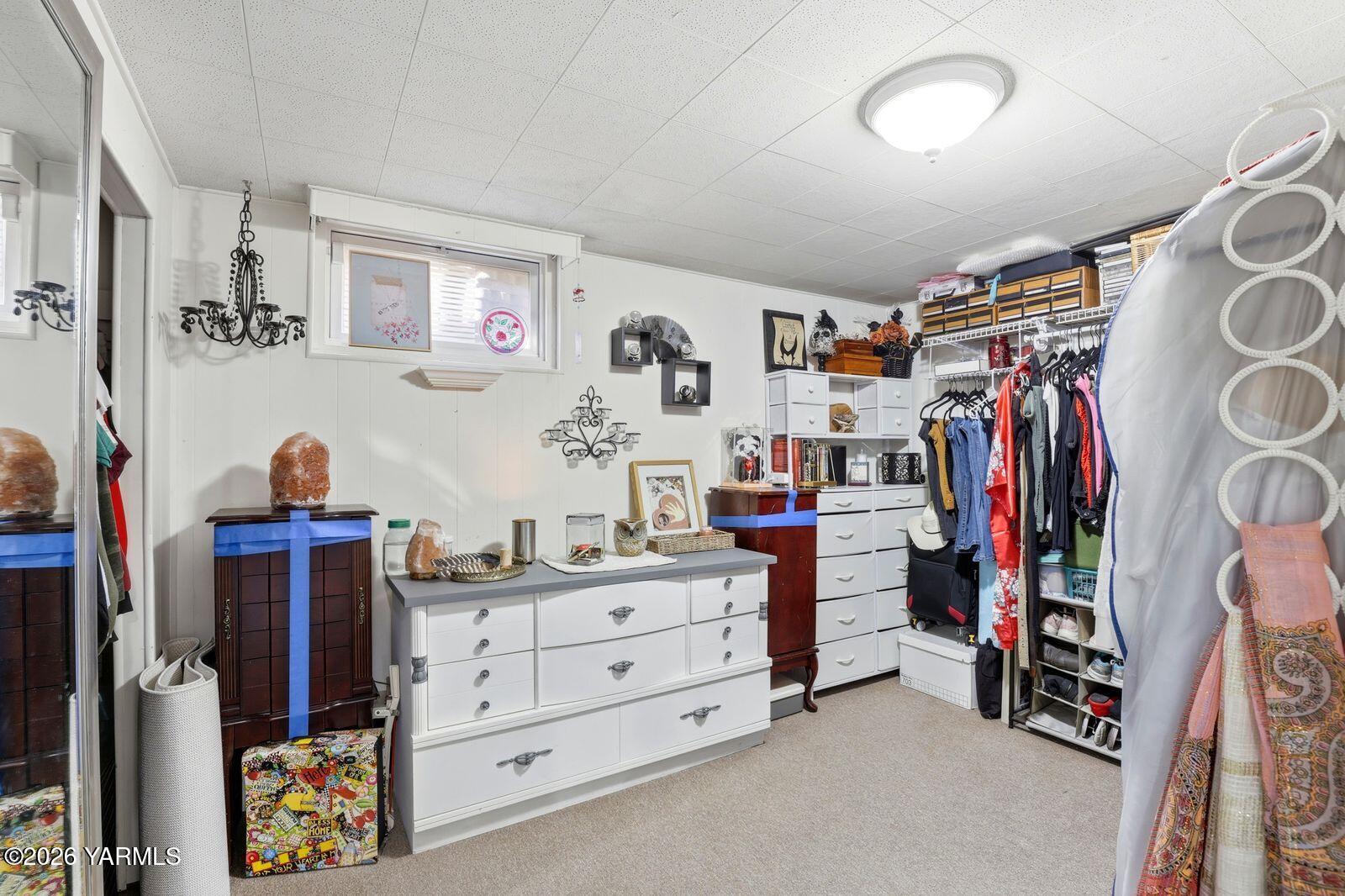 3208 Summitview Avenue Yakima, WA 98902 - Photo 22 of 26 a view of walk in closet