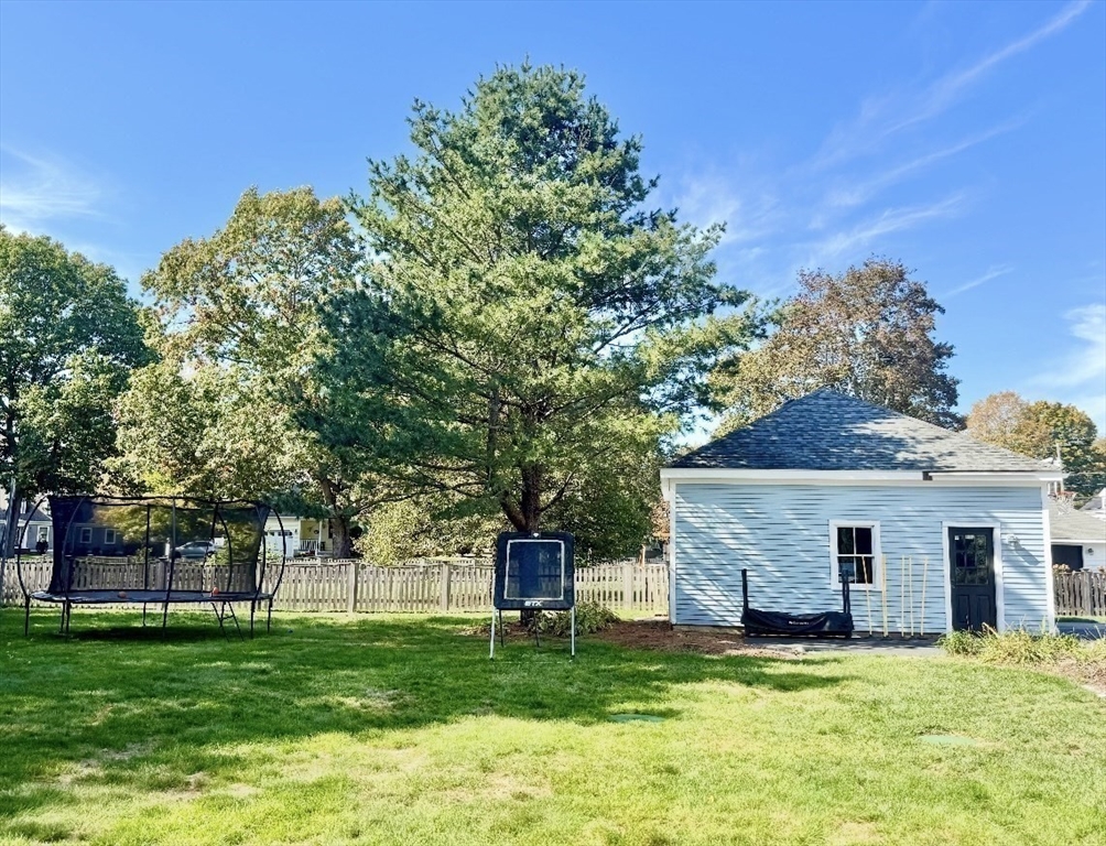 45 Walnut Road Hamilton, MA 01982 - Photo 7 of 40