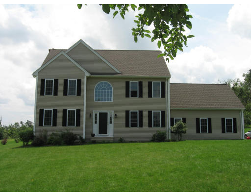 73 Redstone Hill Road Sterling, MA 01564 - Photo 1 of 12 Gallery Image 1