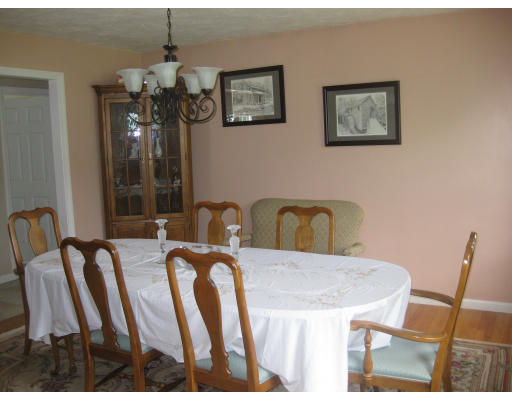 73 Redstone Hill Road Sterling, MA 01564 - Photo 5 of 12 Gallery Image 5