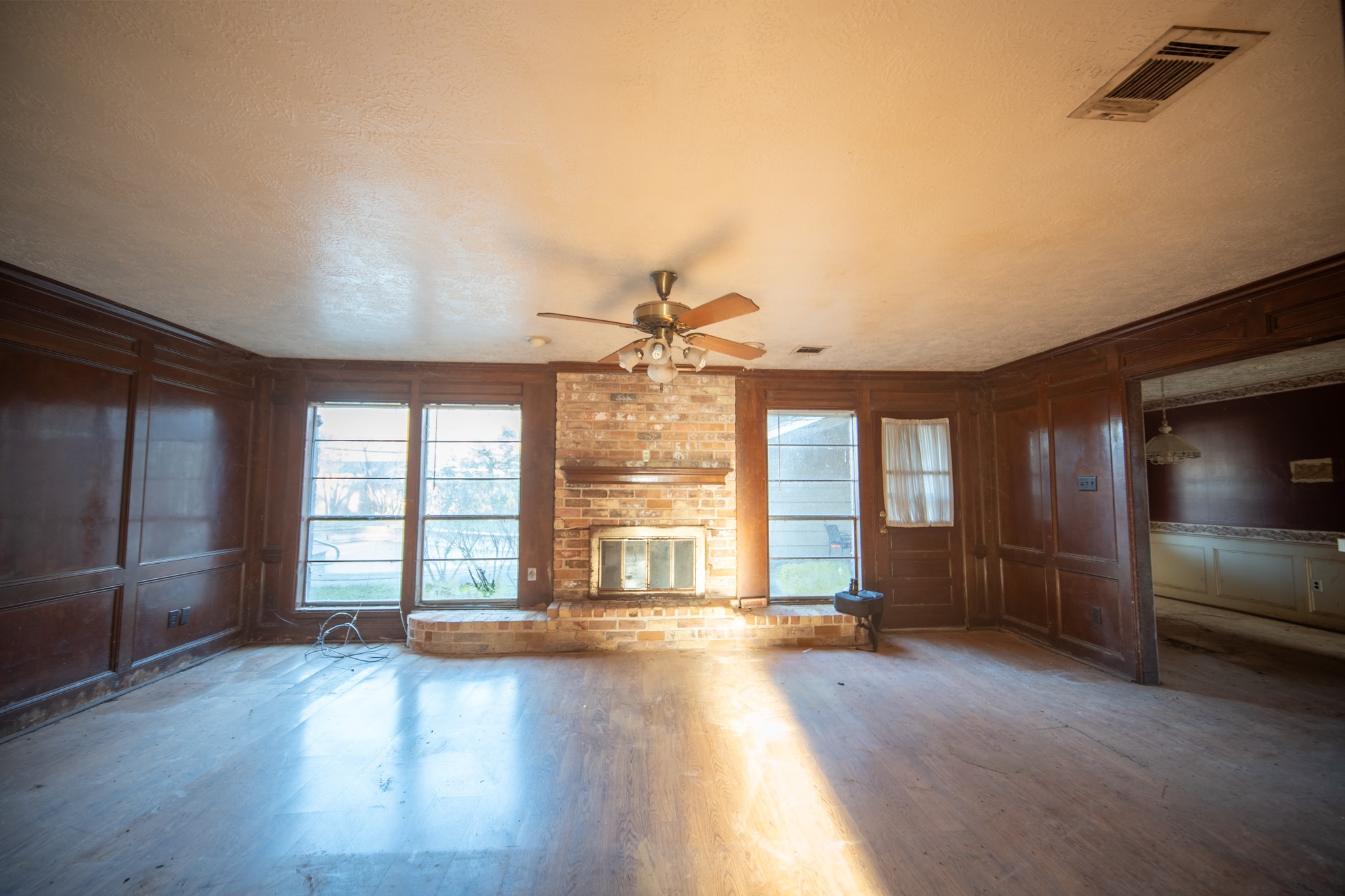 15302 Walters Road Houston, TX 77068 - Photo 3 of 34