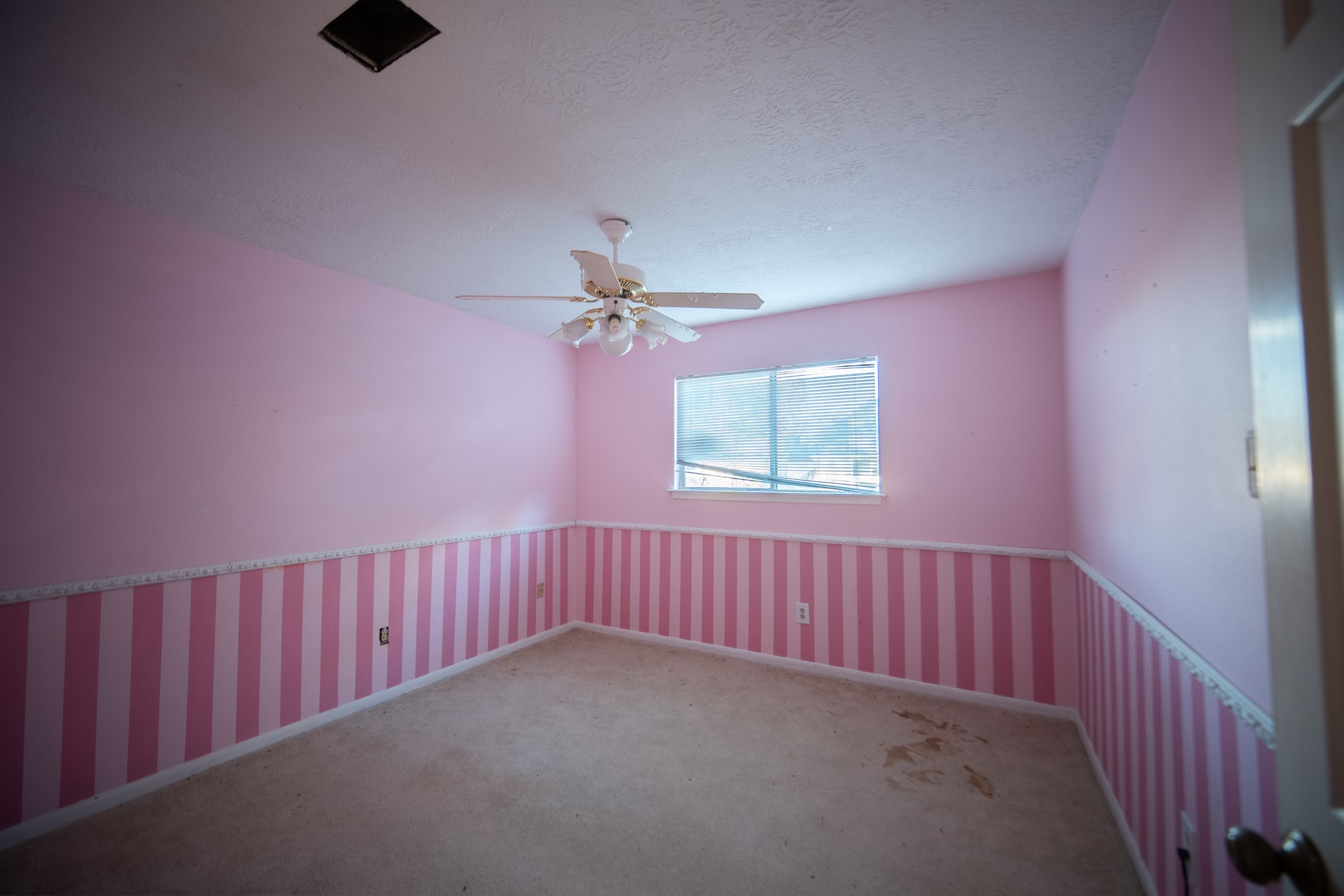 15302 Walters Road Houston, TX 77068 - Photo 4 of 34