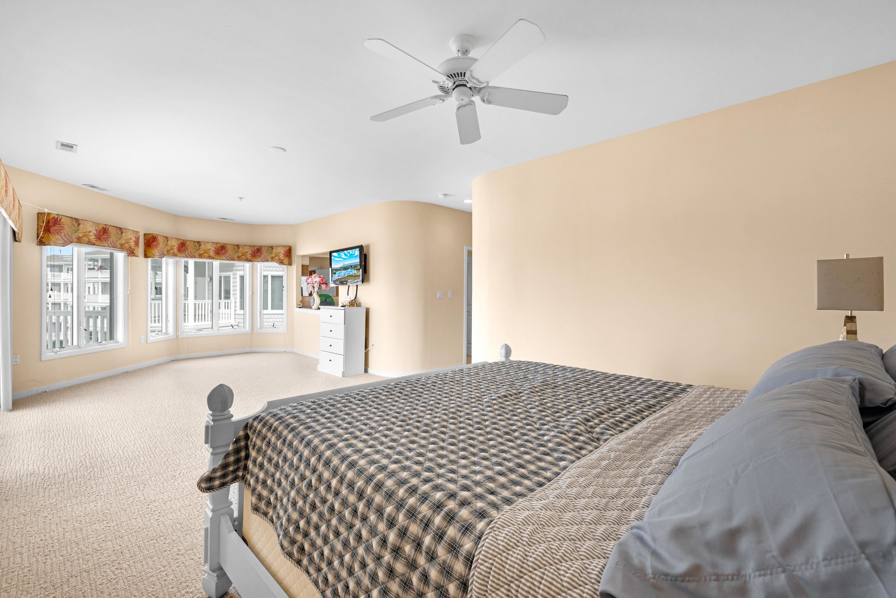 902 Ocean, Unit 108 Cape May, NJ 08204 - Photo 28 of 43 Gallery Image 28