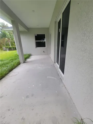 $2,000 | 1900 West 16th Street, Lehigh Acres, FL 33972