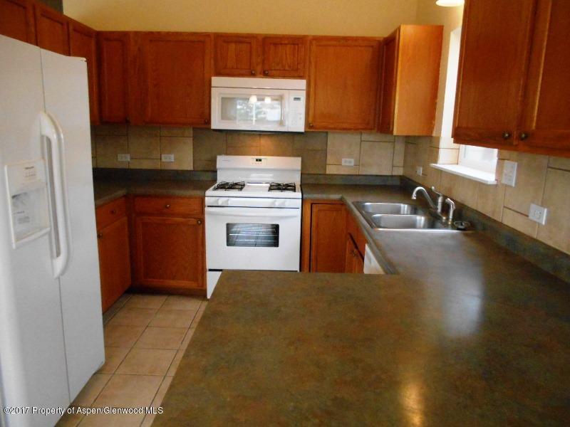 2419 Ute Avenue Rifle, CO 81650 - Photo 5 of 18 Kitchen