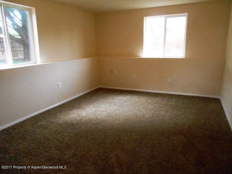 2419 Ute Avenue Rifle, CO 81650 - Photo 9 of 18 Family room