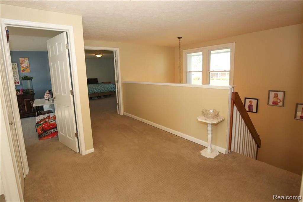 925 Bridgestone Drive Rochester Hills, MI 48309 - Photo 39 of 54