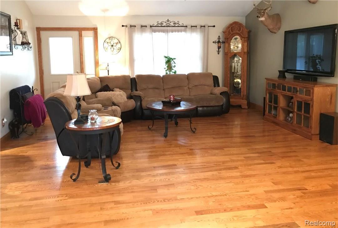 9460 McAfee Road Montrose, MI 48457 - Photo 18 of 21 FullSizeRender (28).jpg