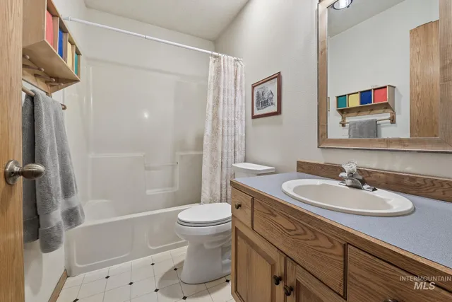 $524,900 | 990 Bangtail Lane, Emmett, ID 83617