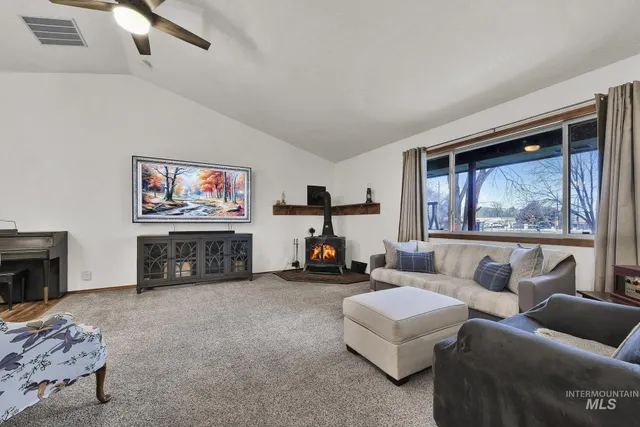 $524,900 | 990 Bangtail Lane, Emmett, ID 83617