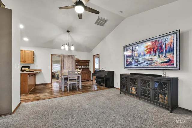 $524,900 | 990 Bangtail Lane, Emmett, ID 83617