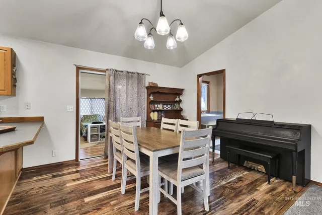 $524,900 | 990 Bangtail Lane, Emmett, ID 83617