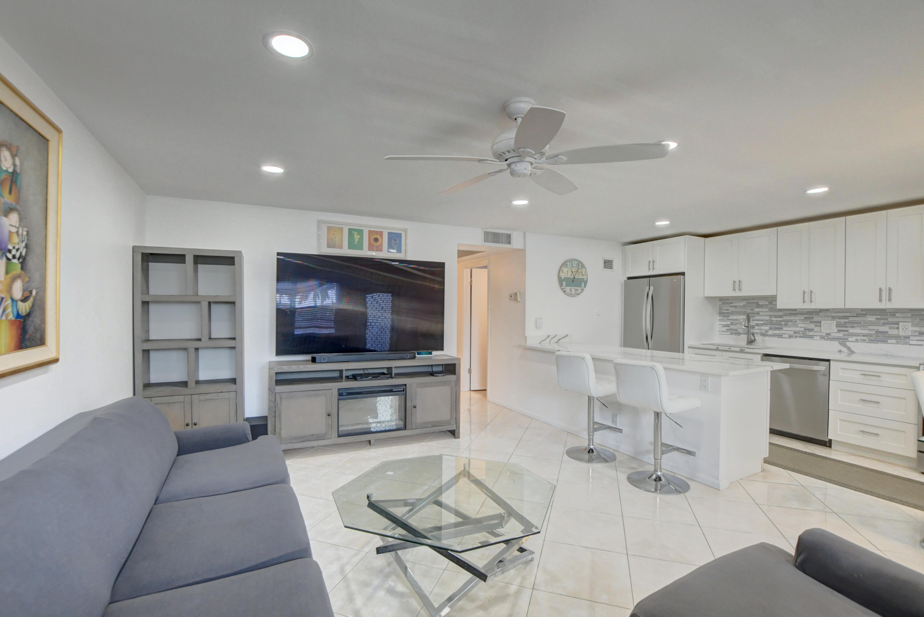 2062 Exeter Boca Raton, FL 33434 - Photo 5 of 55 05_ebf_0026_27_28_29_30