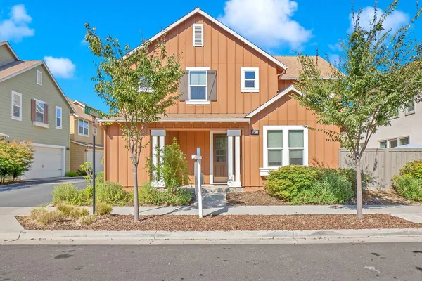 $925,000 | 1673 Vine Street, Davis, CA 95616