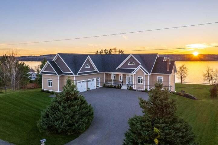 135 Green Point Road, Unit 424 Madawaska, ME 04773 - Photo 2 of 7 20221102183151982356000000-o
