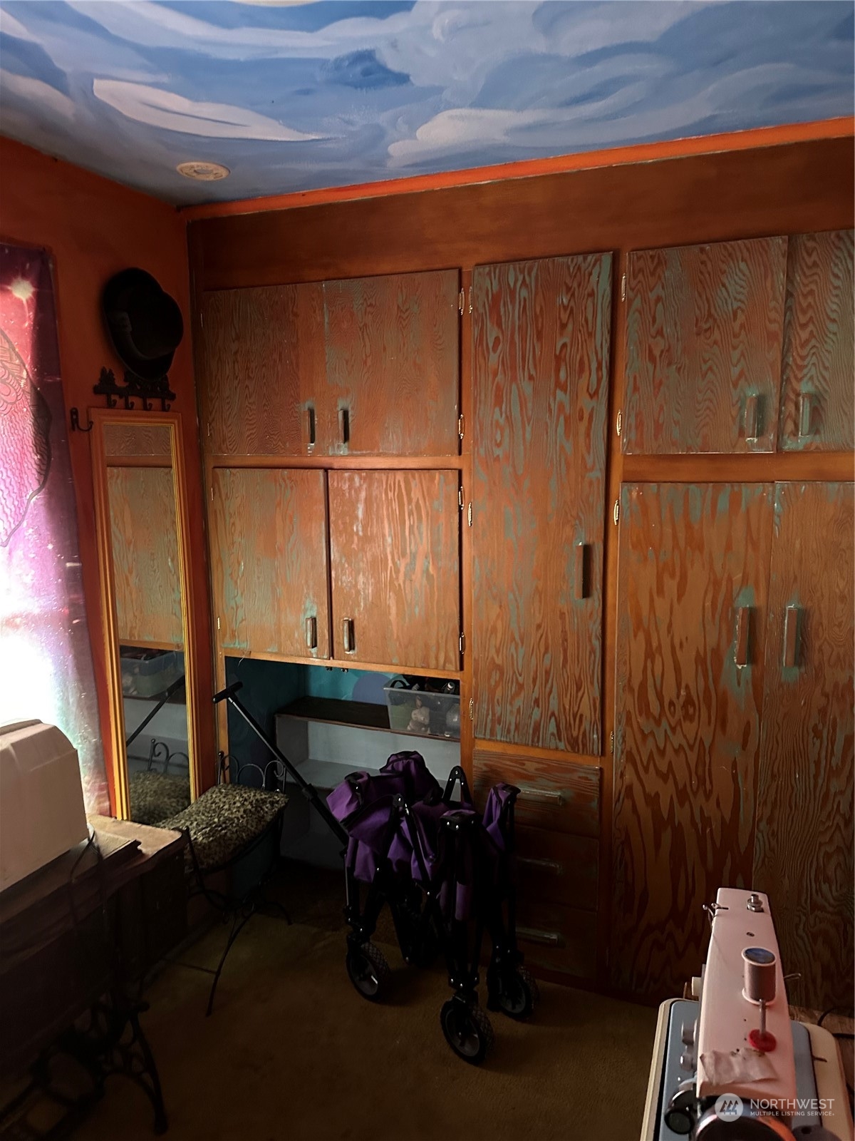 23304 Bothell Everett Highway Bothell, WA 98021 - Photo 12 of 35 a living room with a couch