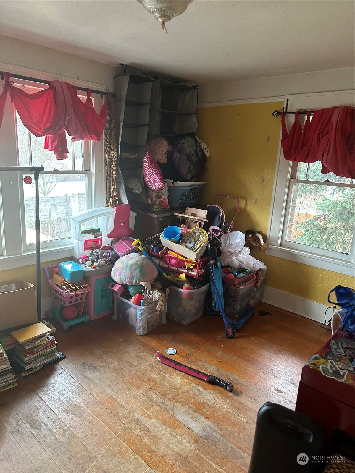 23304 Bothell Everett Highway Bothell, WA 98021 - Photo 20 of 35 a bedroom with furniture toys and a window