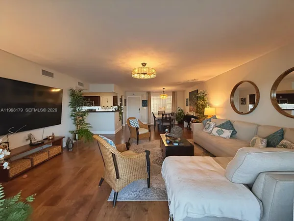 $2,700 | 605 Ives Dairy Road, Unit 2057, Miami, FL 33179