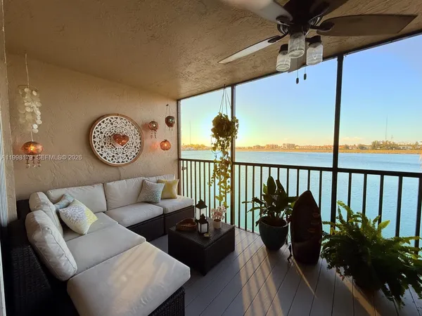 $2,700 | 605 Ives Dairy Road, Unit 2057, Miami, FL 33179