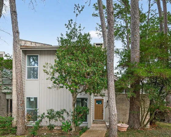 $224,900 | 2129 Lake Village Drive, Houston, TX 77339