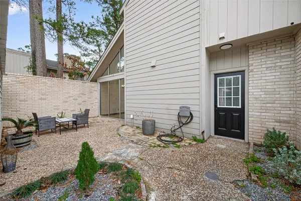 $224,900 | 2129 Lake Village Drive, Houston, TX 77339