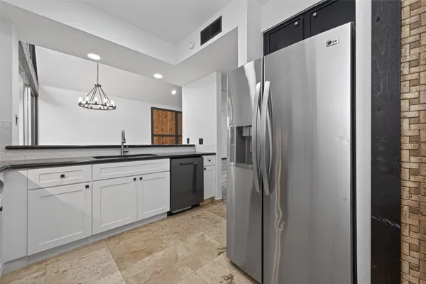 $224,900 | 2129 Lake Village Drive, Houston, TX 77339