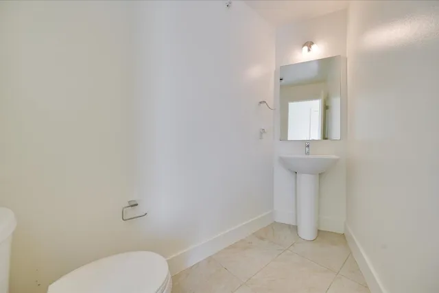 a bathroom with a toilet