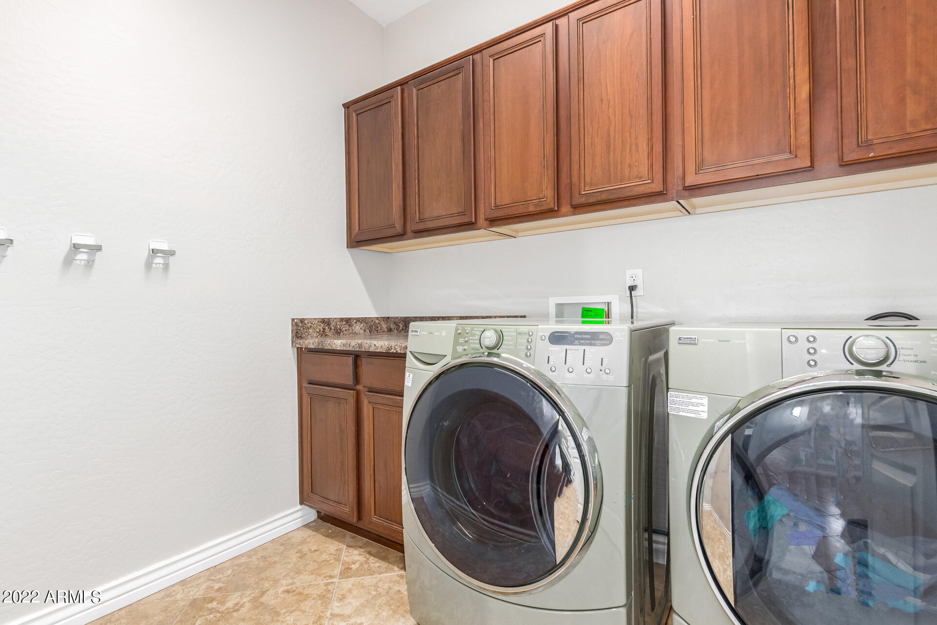 18150 West Rimrock Street Surprise, AZ 85388 - Photo 28 of 39 Utility/laundry room - Rimrock