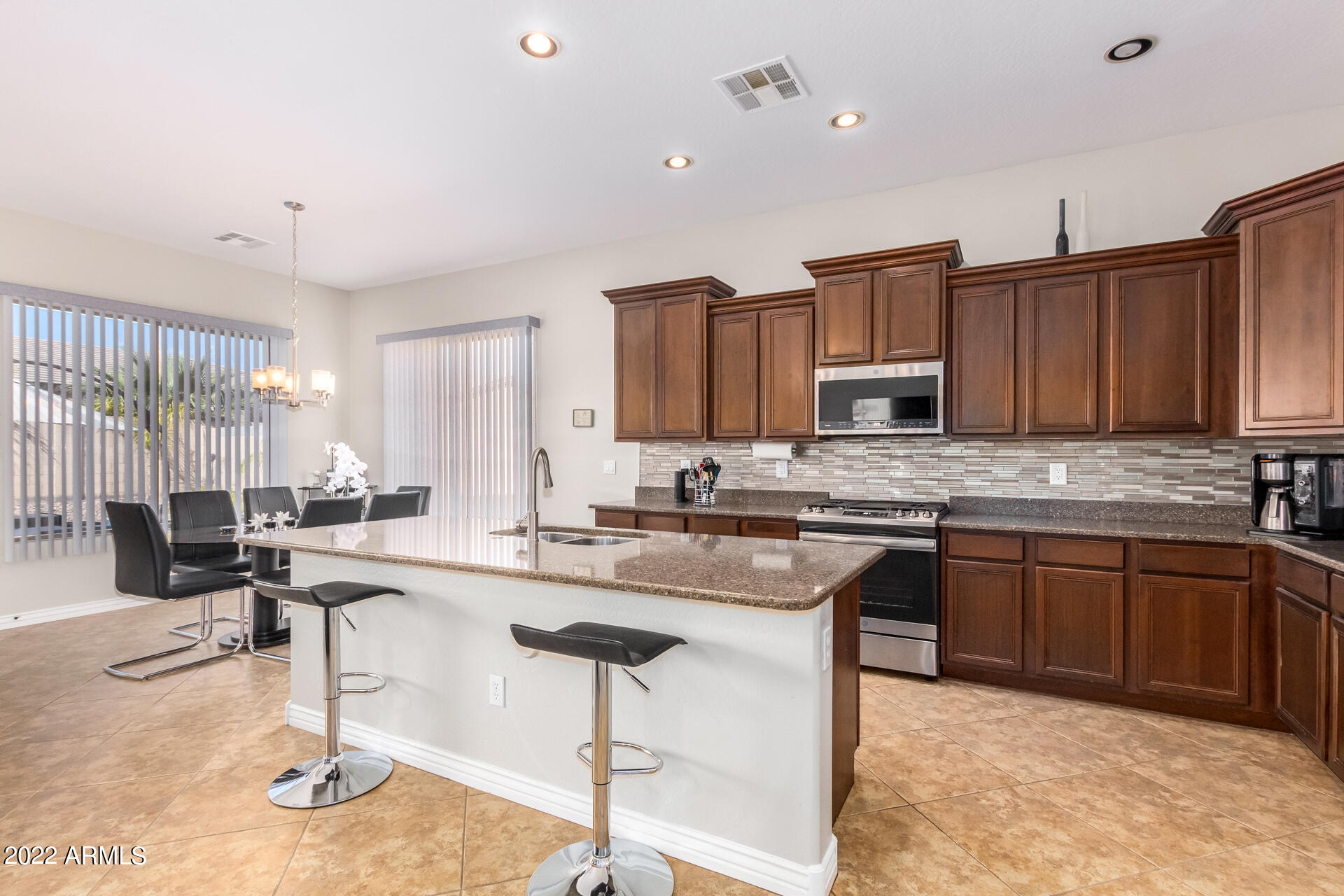 18150 West Rimrock Street Surprise, AZ 85388 - Photo 10 of 39 Kitchen - Rimrock