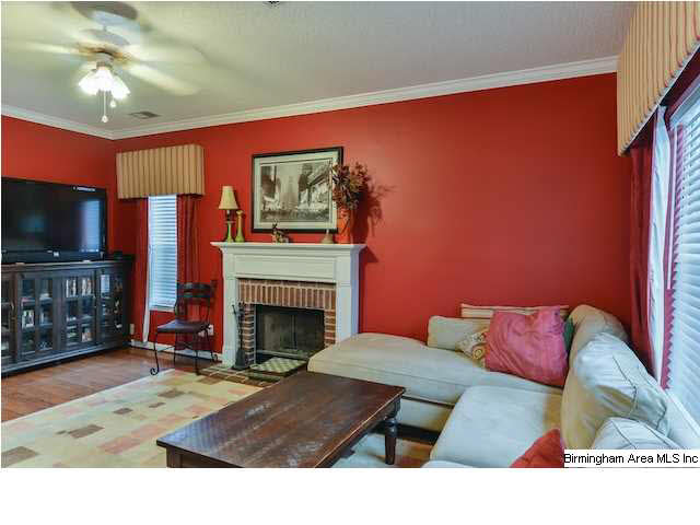 104 Ivy Circle Pelham, AL 35124 - Photo 6 of 32