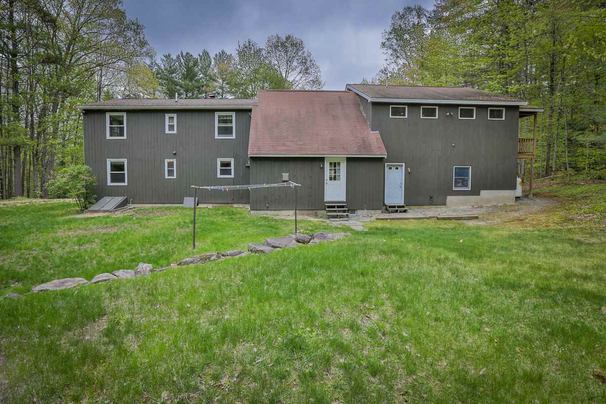 84 Oak Hill Road Weare, NH 03281 - Photo 4 of 38