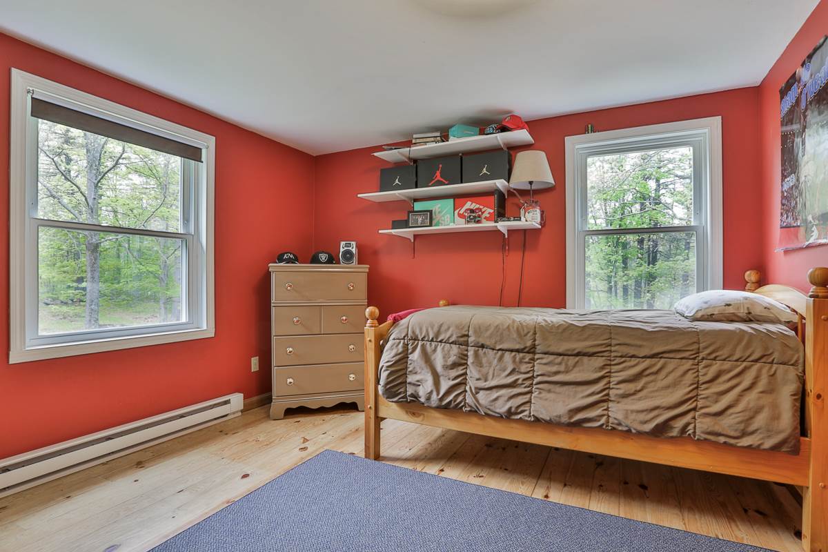 84 Oak Hill Road Weare, NH 03281 - Photo 31 of 38