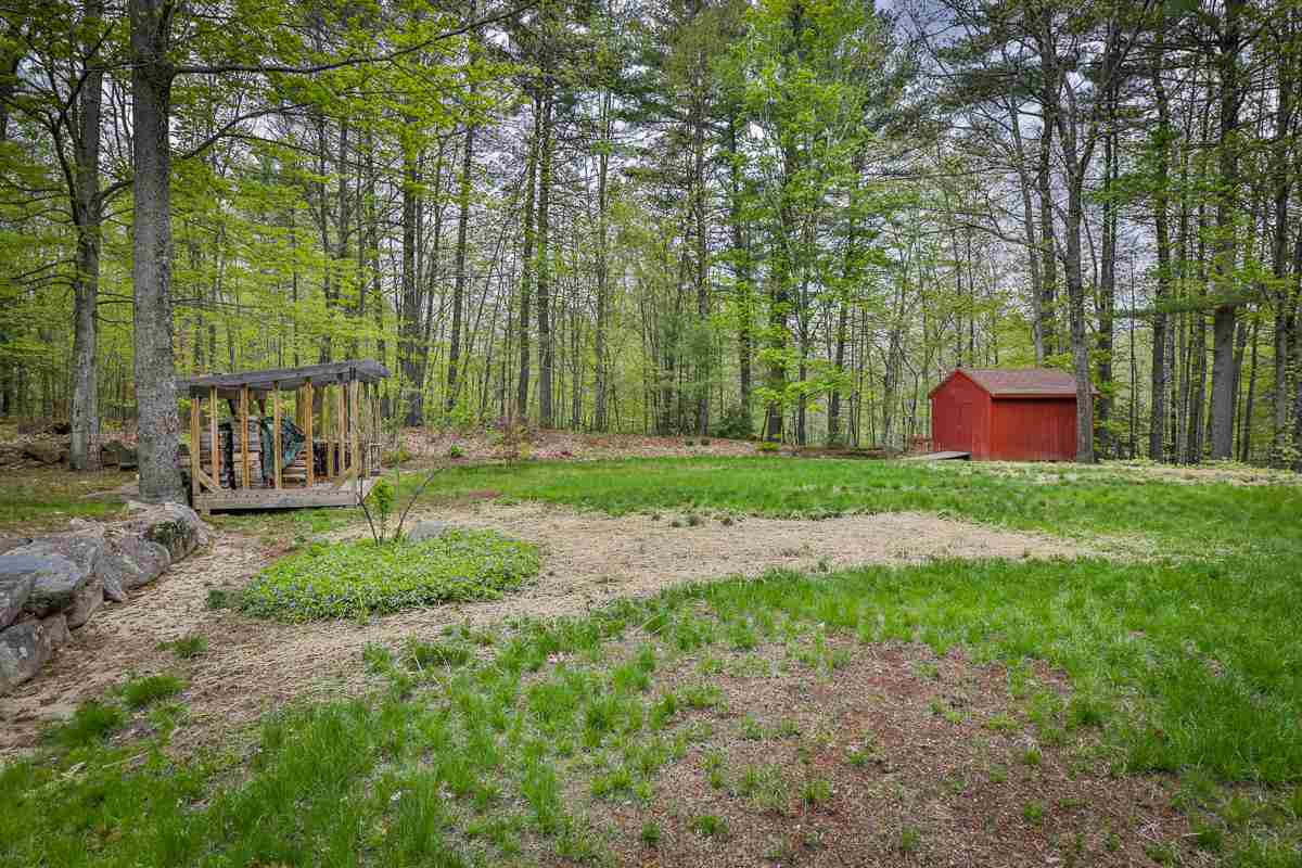 84 Oak Hill Road Weare, NH 03281 - Photo 5 of 38