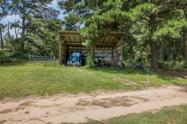 a view of a outdoor space